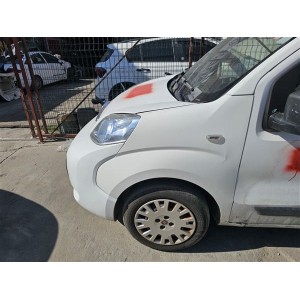 Fiorino çıkma sol ön çamurluk beyaz
