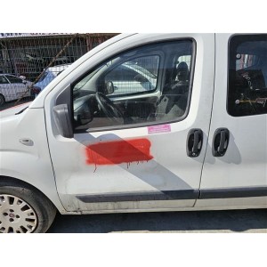 Fiorino çıkma sol ön kapı beyaz