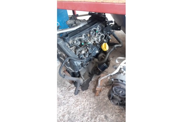 Renault 1.5 önden marşli motor
